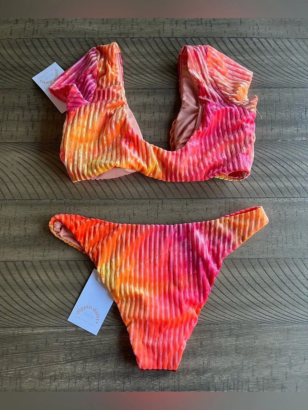 NWT Dippin' Daisy's Textured Velvet Tie-Dye Bikini Size Small Pink Orange Ombre
